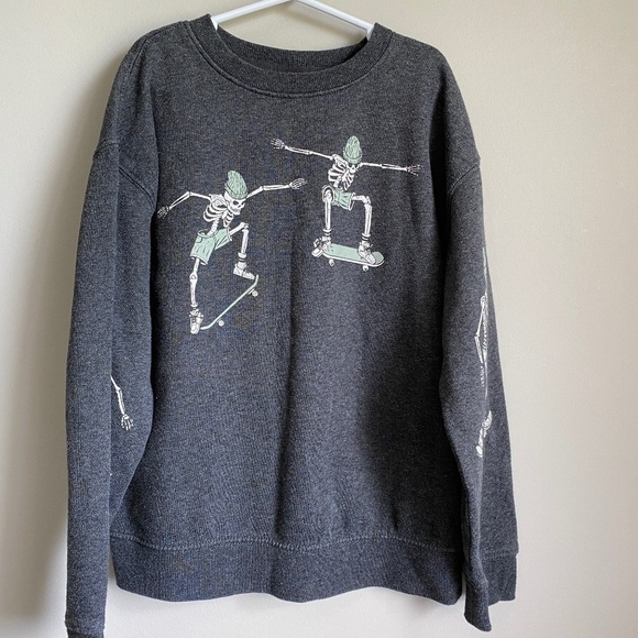 Old Navy Youth Gray Long Sleeve‎ Sweatshirt Size Large (10-12) Skeleton Skater - Picture 1 of 10